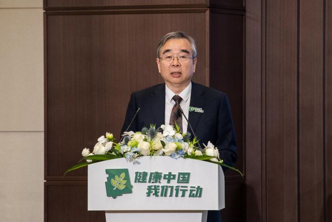 《国民健康生活方式干预及影响研究报告》发布：844%人群存健康困扰(图4)