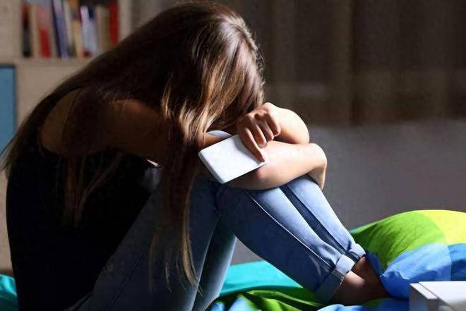 36岁女经理感染艾滋病平时洁身自好爱瑜伽丈夫：劝了多次不听(图1)