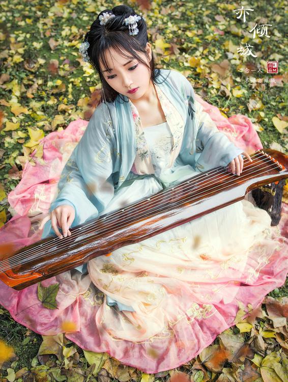 邻居美女借我钱开瑜伽馆还不上让我抵彩礼婚后发现她是富婆(图13)