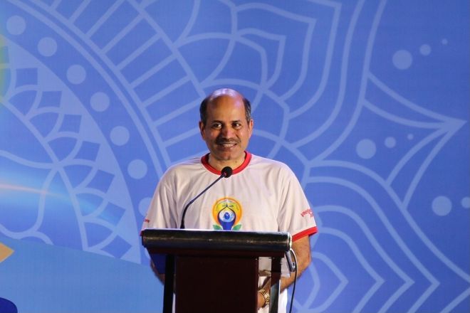 开云体育超过1500人表演2024年岘港国际瑜伽(图4)
