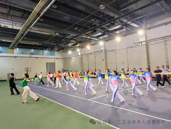 威海名师助阵！2024年淮安市老体协舒筋拉力操培训圆满落幕(图3)