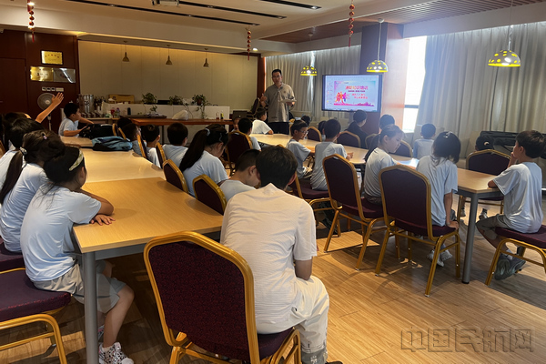 东航江苏2024年“宝贝100”职工子女暑托班开班(图3)
