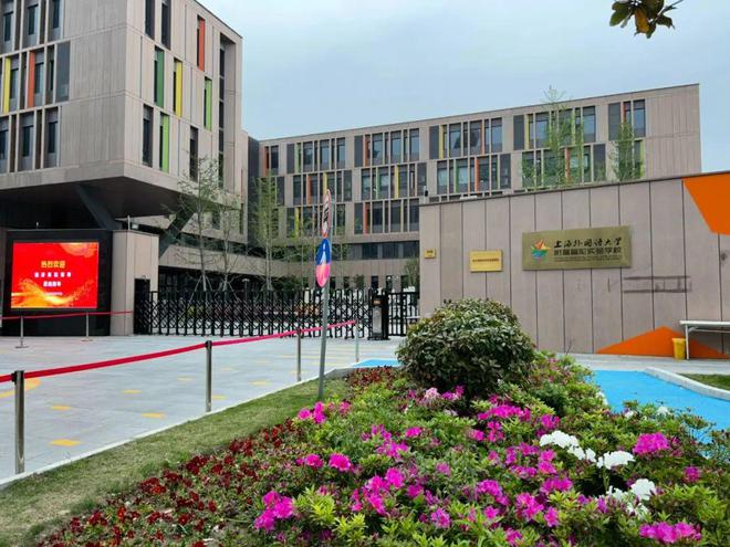 中环云悦府(普陀中环云悦府)网站2024年最新效果图首次曝光开云体育(图21)