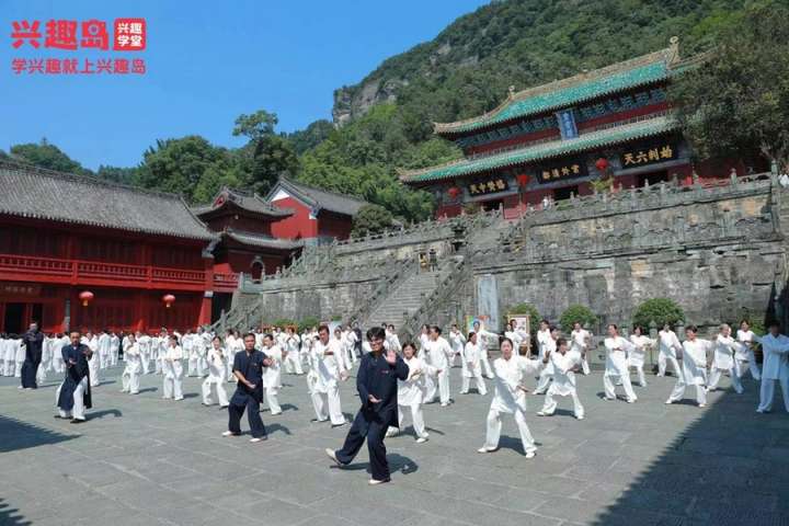 2024kaiyun体育全站中国数字文娱大会兴趣岛展现科技融合文娱新趋势(图4)