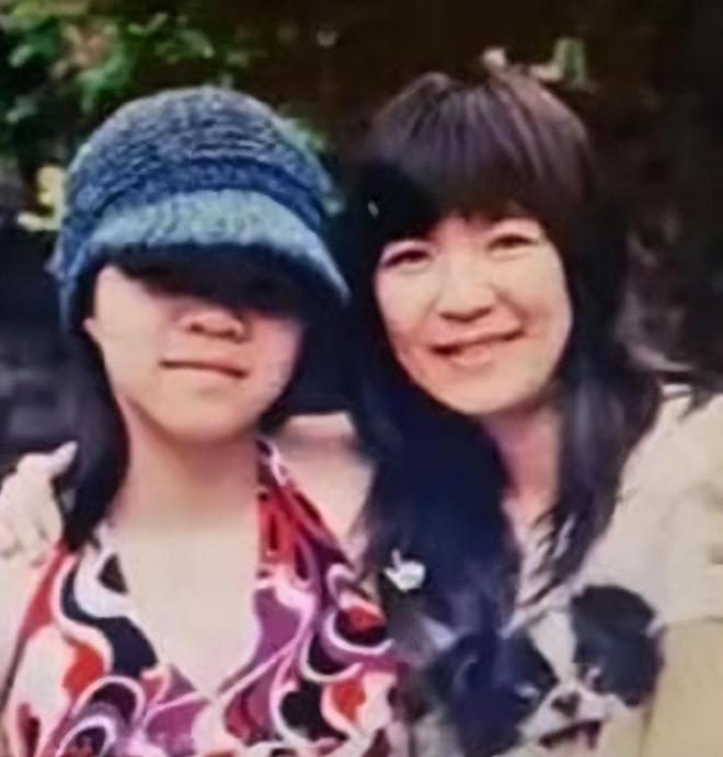 2015年香港教授故意在车内放2个瑜伽球妻女开车“意外身亡”(图7)