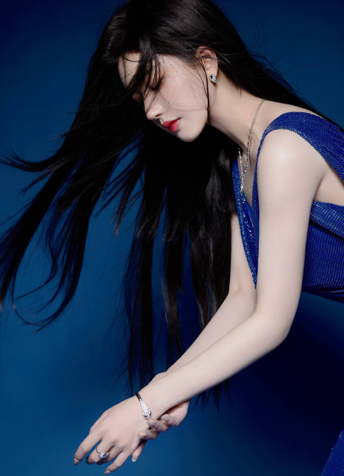 儿子和妈一块练瑜伽V8(图1)